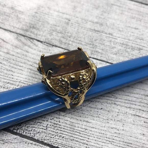 Ralph Lauren Gold Ring with Amber Gemstone - Picture 7 of 10